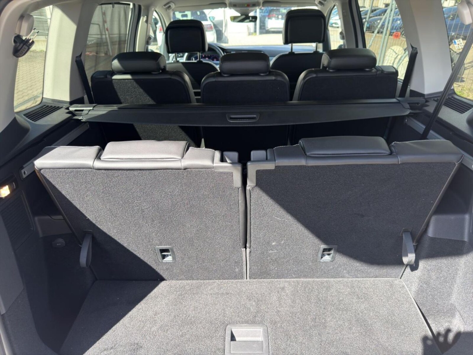 Volkswagen Touran – Bild 18