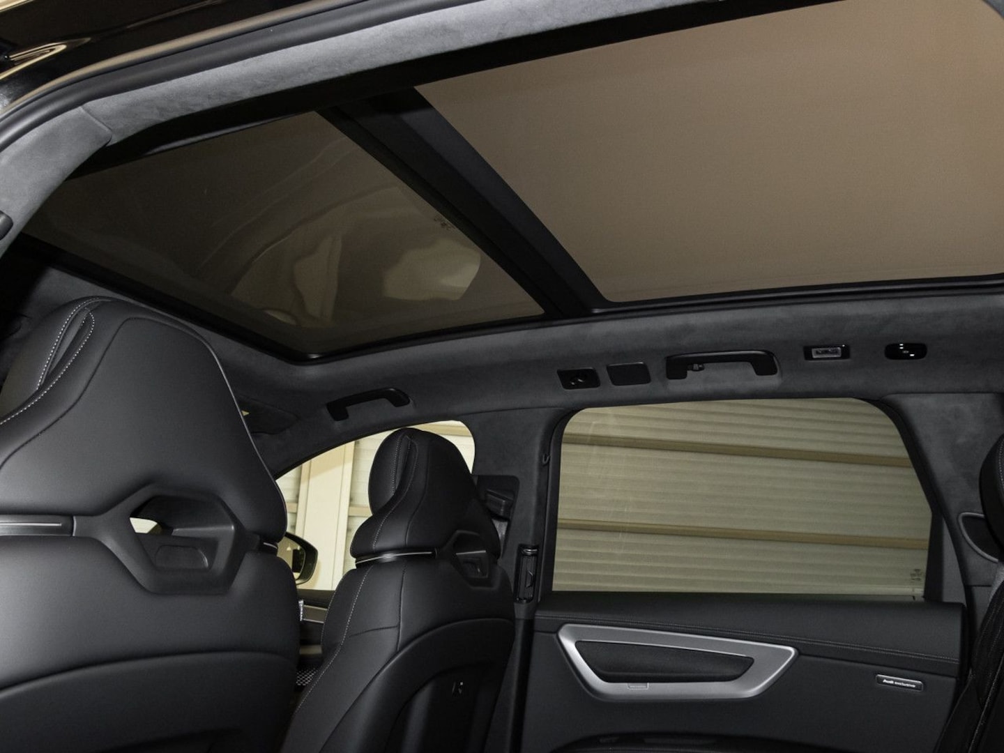 Bild über Audi Q7 SUV TDI quattro 220 kW tiptronic - für weitere Informationen kontaktieren Sie den Audi Partner