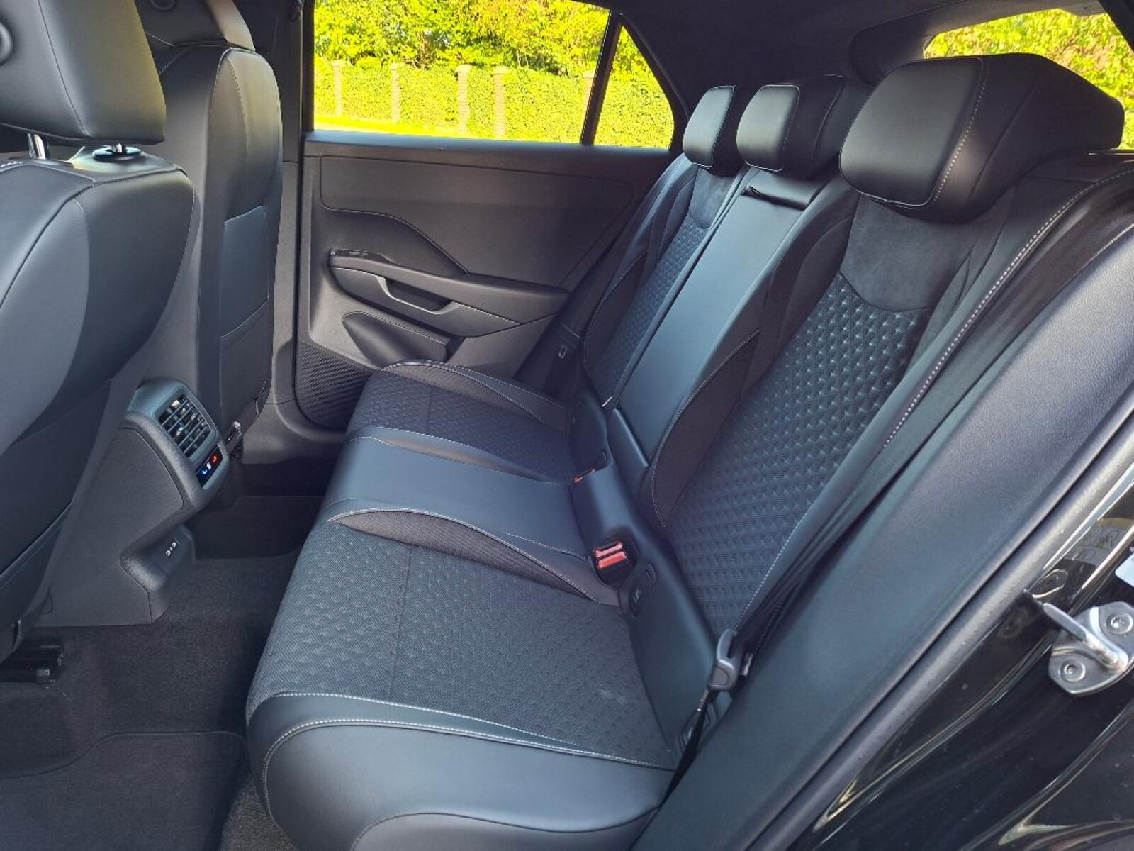 Volkswagen T-Roc – Bild 14