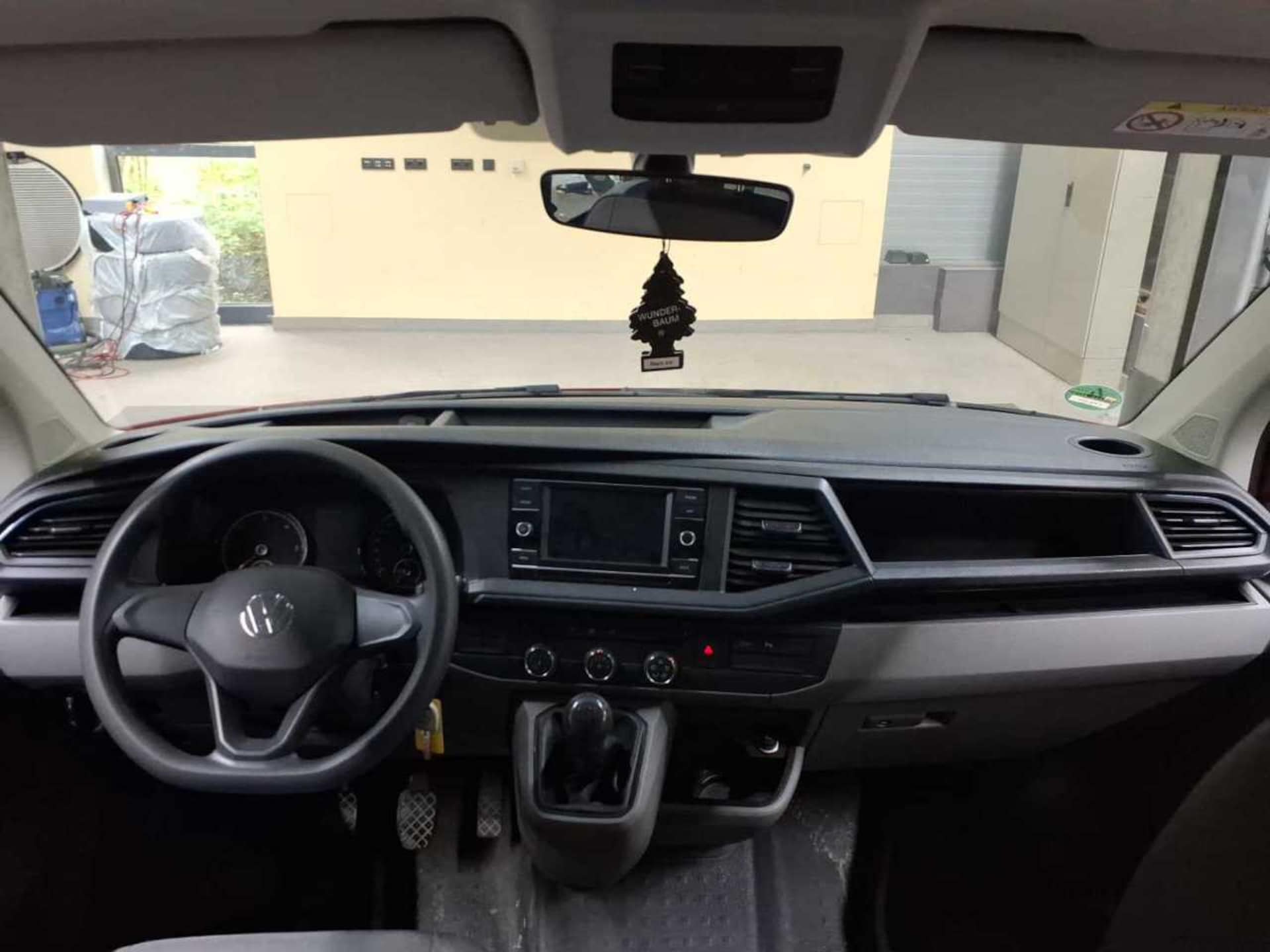 Volkswagen T6.1 Transporter Kombi kurzer Radstand
