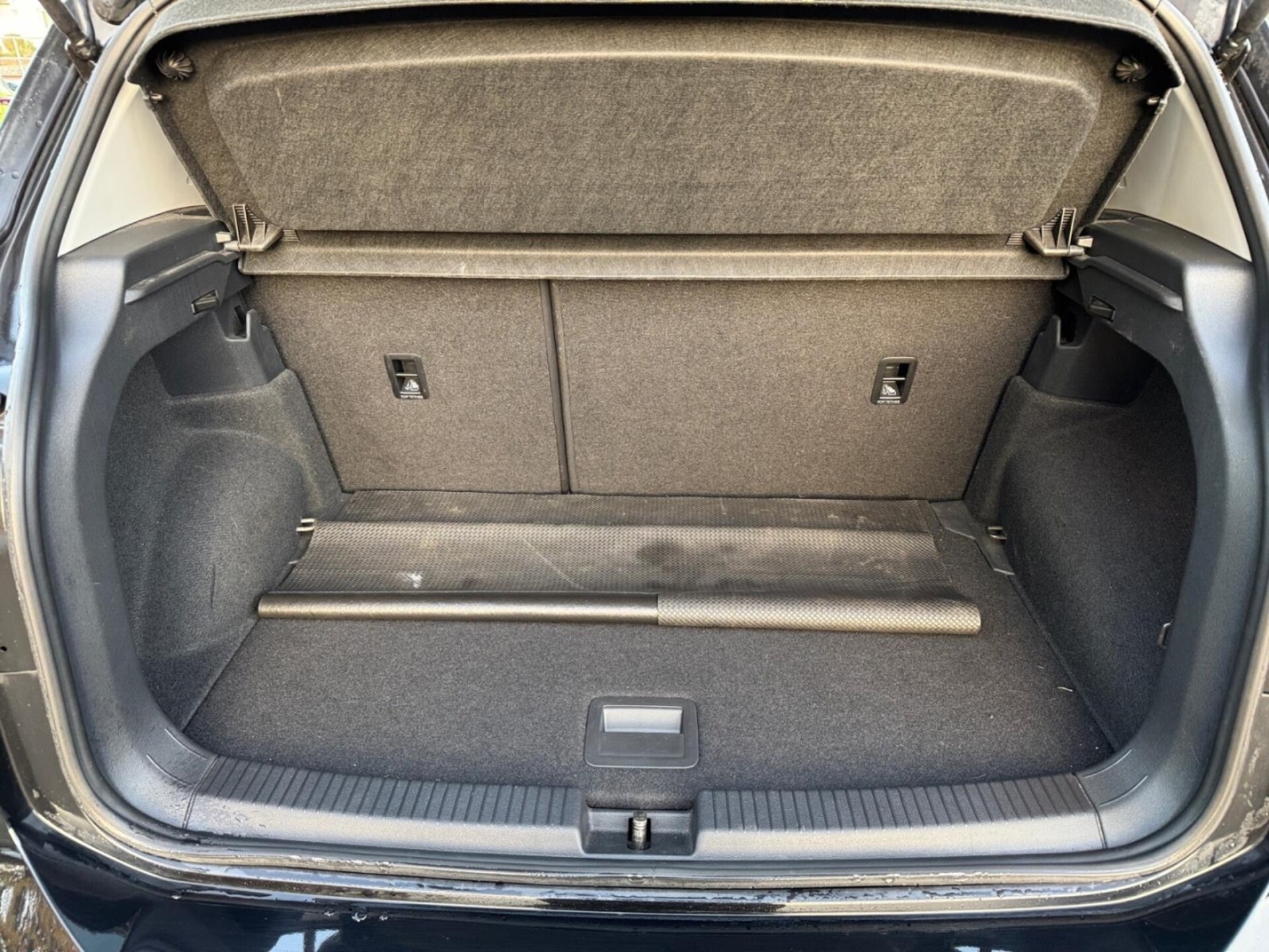 Volkswagen T-Cross United