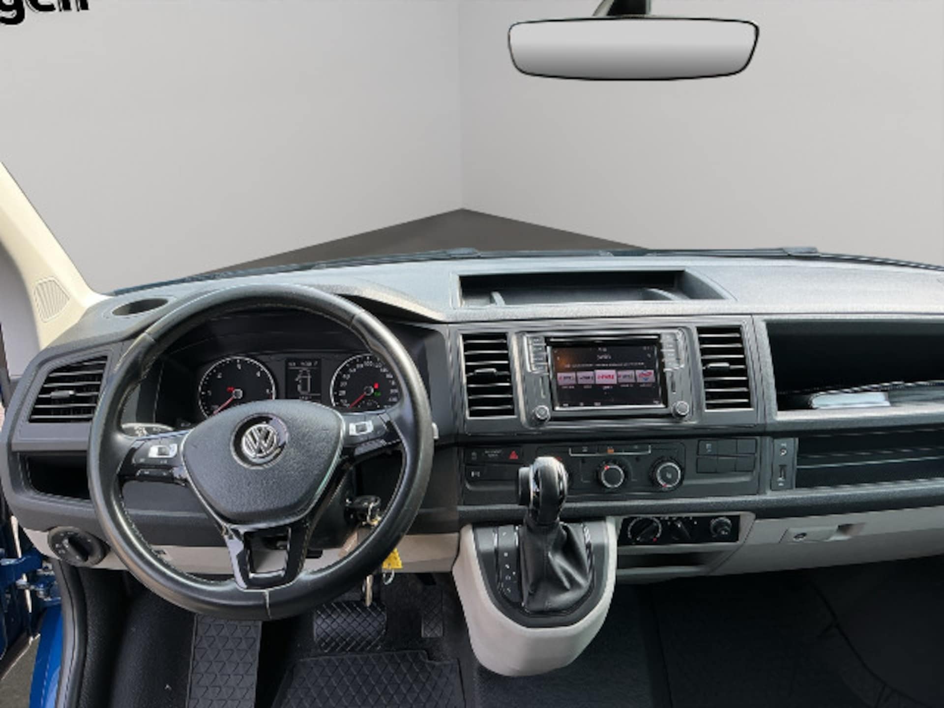 Volkswagen T6 Transporter Kombi langer Radstand