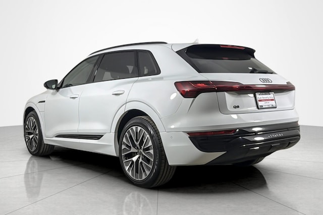 2024 Audi Q8 e-tron