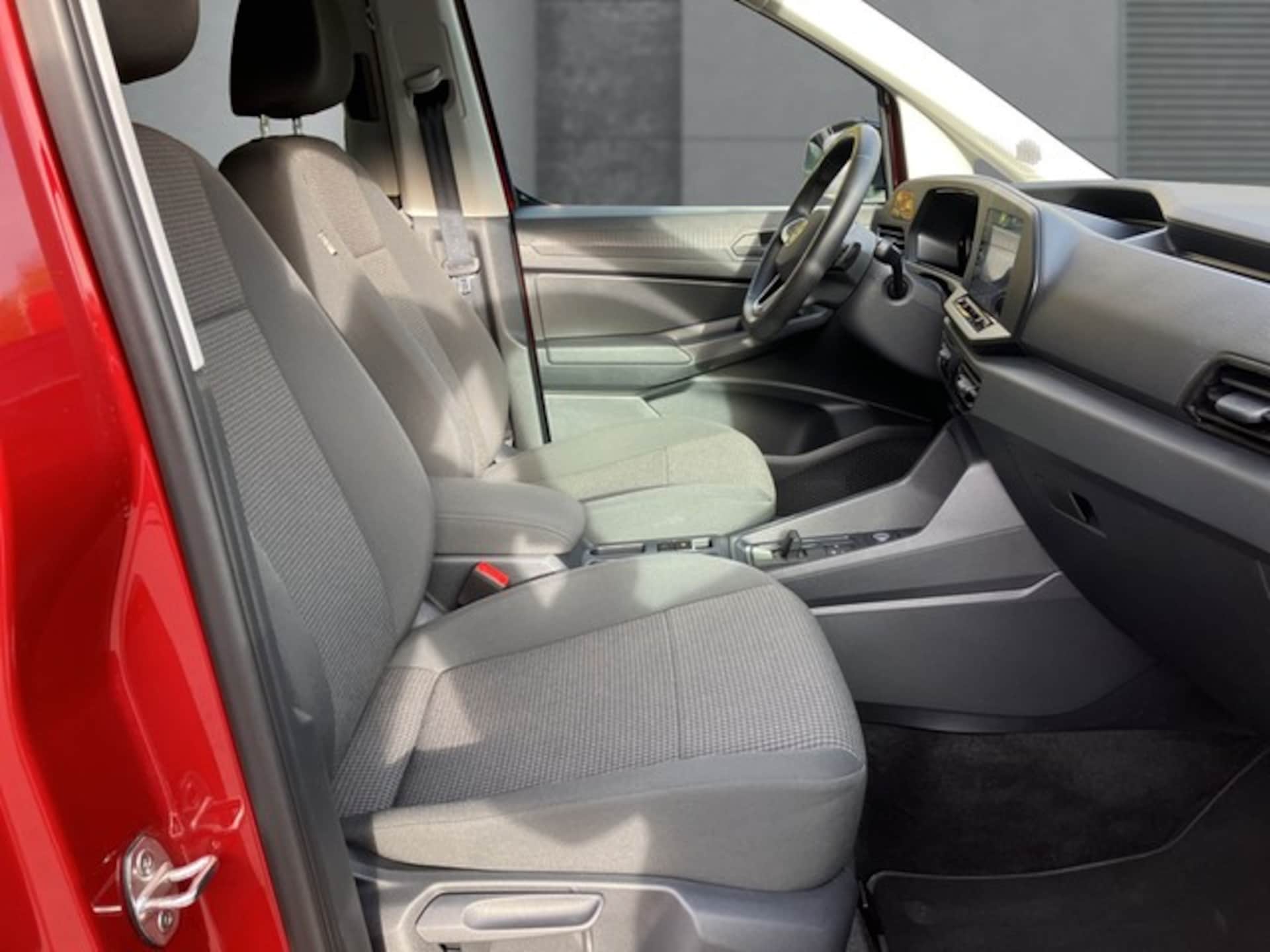 Volkswagen Caddy Maxi Basis-Modell