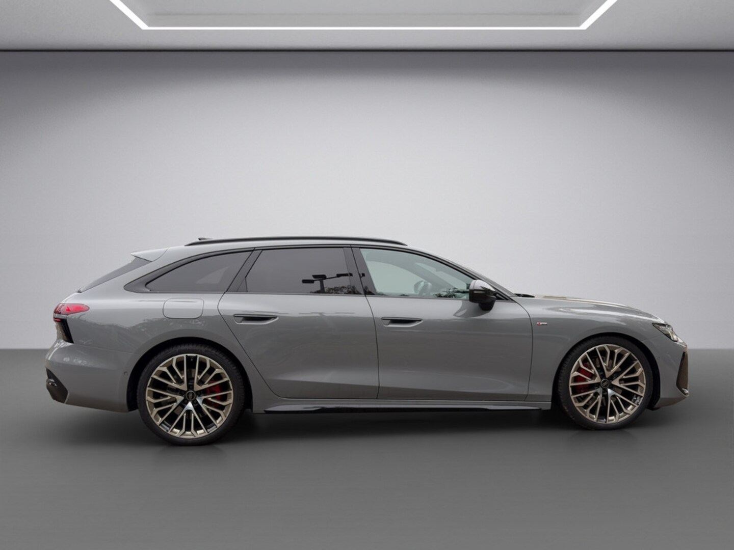 Bild über Audi A6 Avant TFSI quattro 270 kW S tronic - für weitere Informationen kontaktieren Sie den Audi Partner
