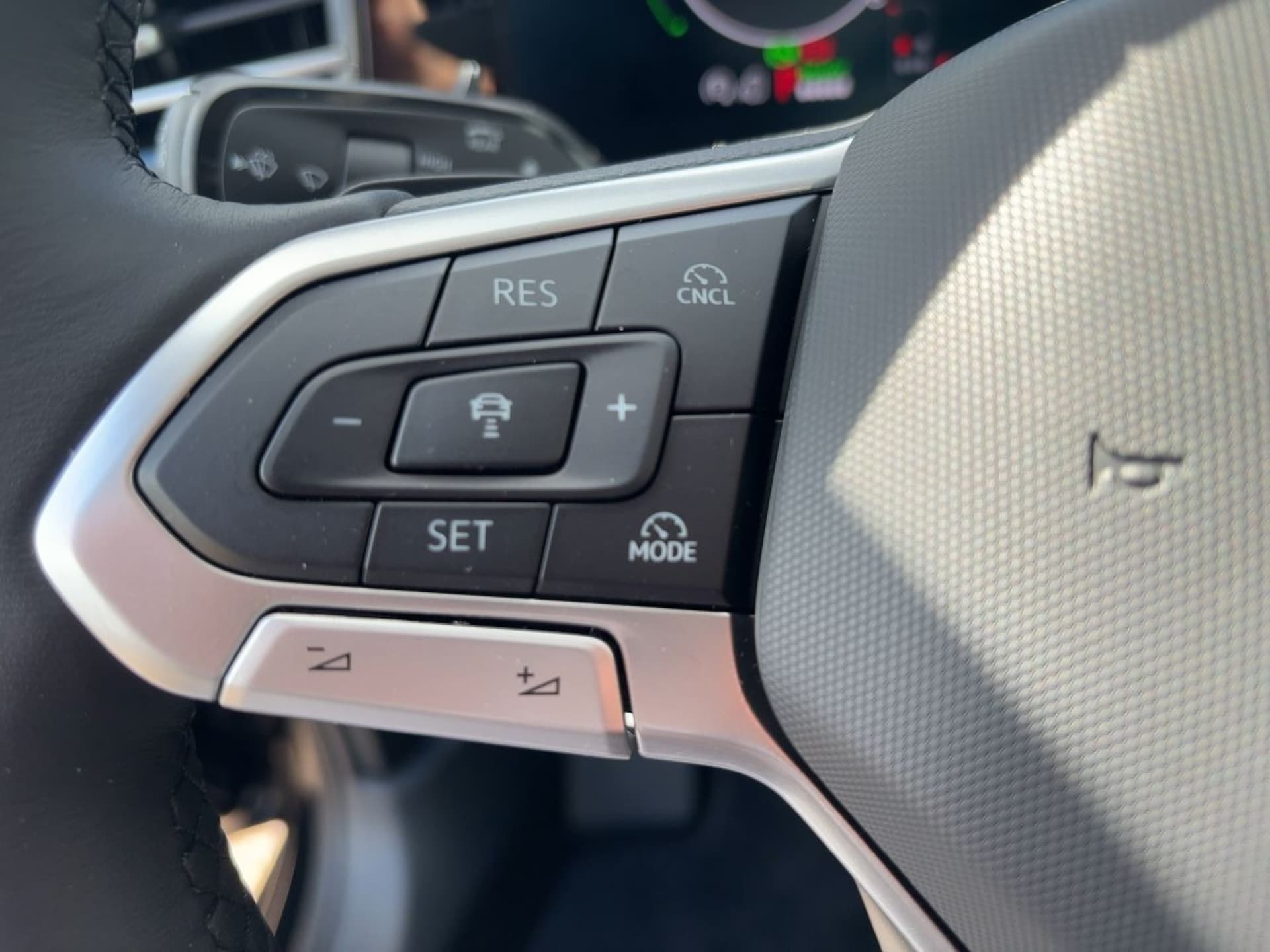 Volkswagen Passat Elegance