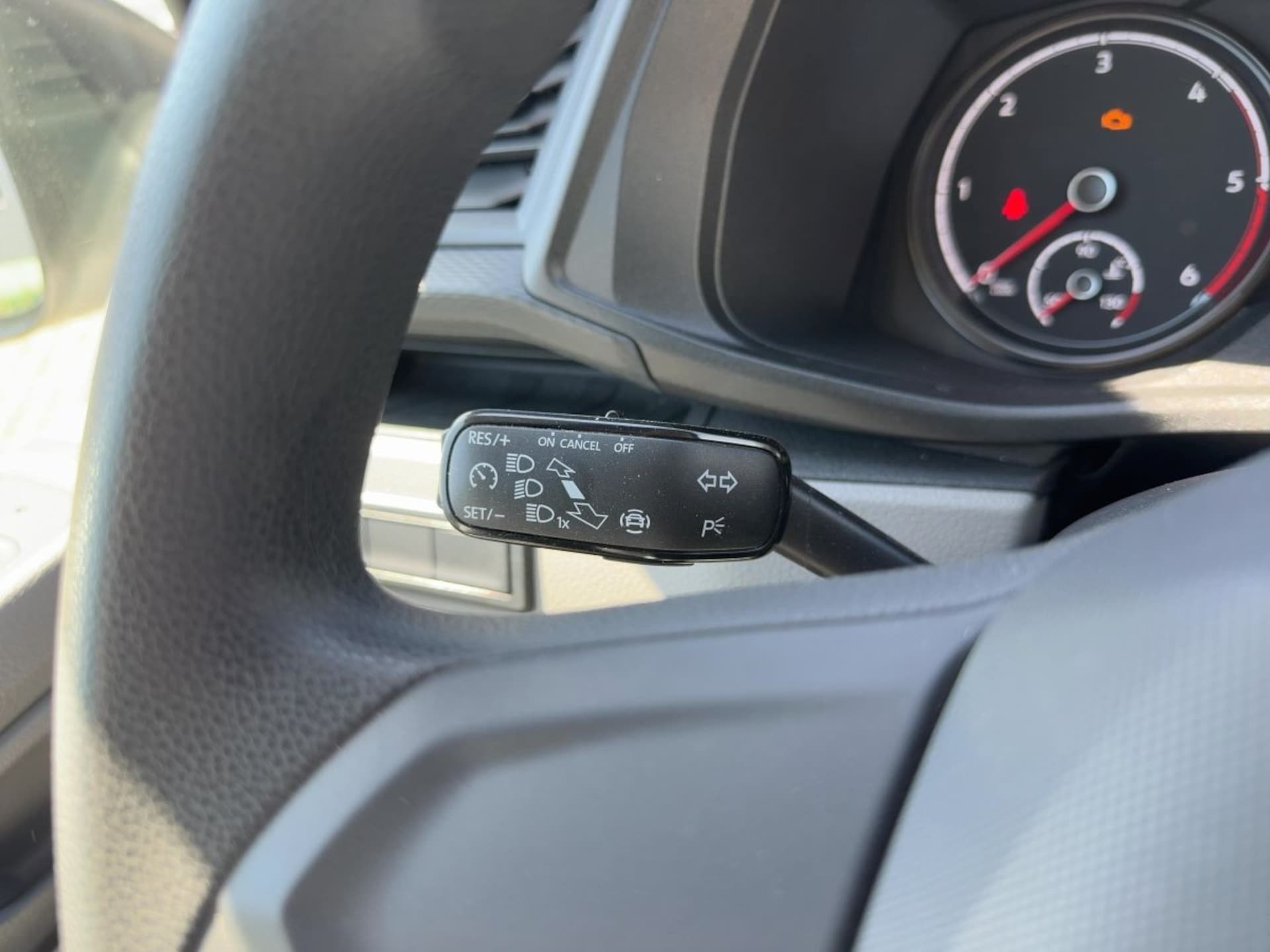 Volkswagen T6.1 Transporter Kasten langer Radstand