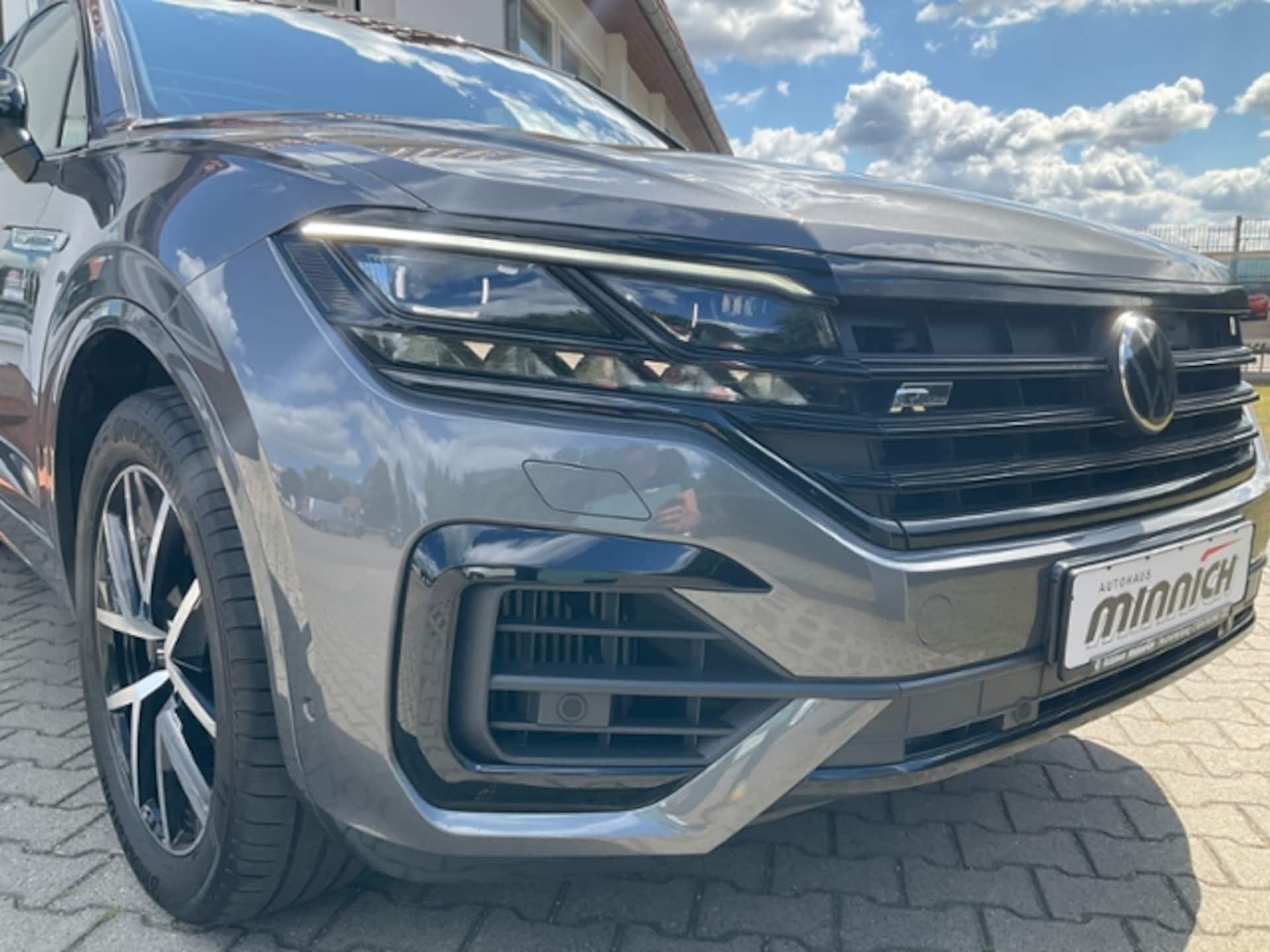 Volkswagen Touareg Basis-Modell