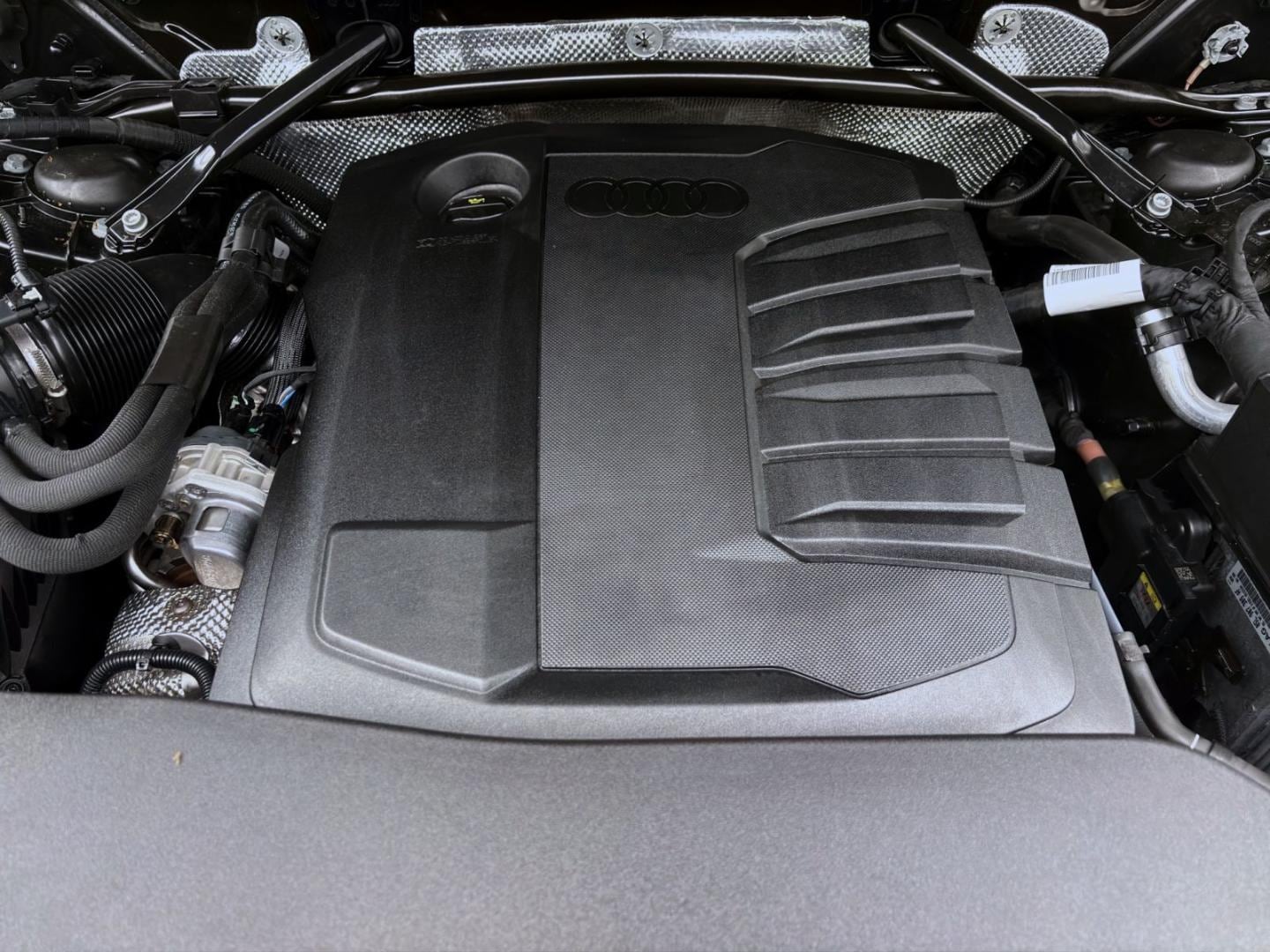 Bild über Audi Q5 Sportback TDI quattro 150 kW S tronic - für weitere Informationen kontaktieren Sie den Audi Partner