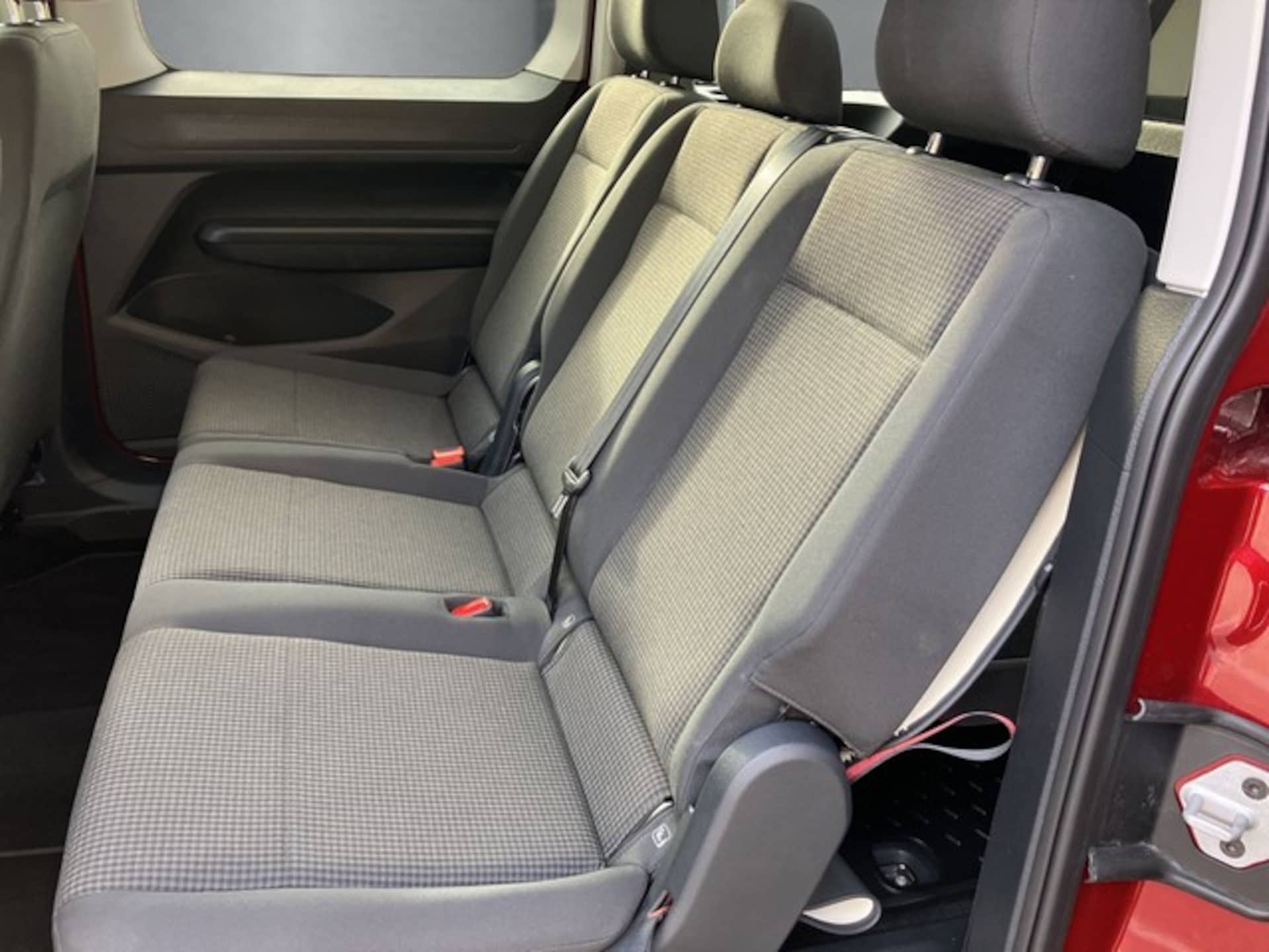 Volkswagen Caddy Maxi Basis-Modell