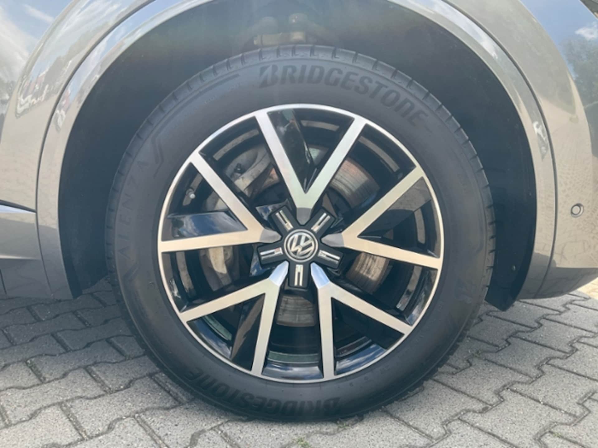 Volkswagen Touareg Basis-Modell