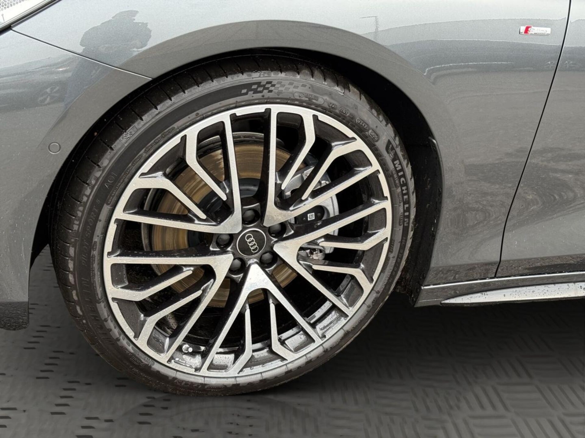 Audi A6 Avant edition one