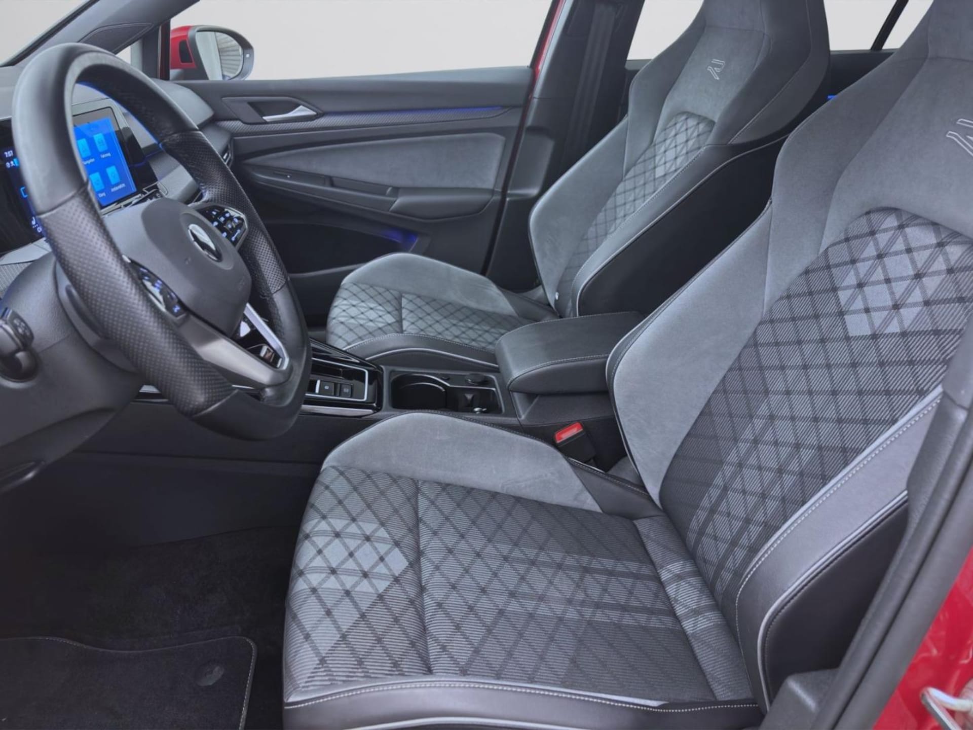 Volkswagen Golf R-Line