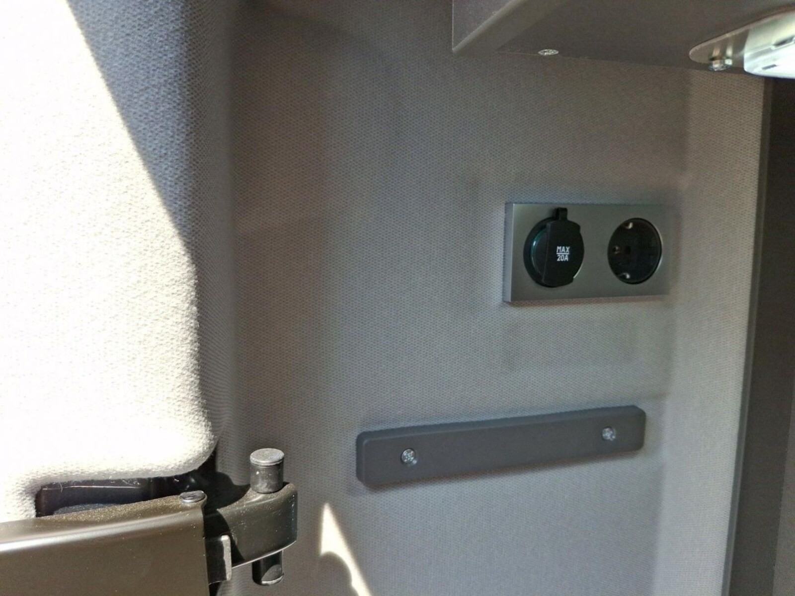 Volkswagen Grand California 680 – Bild 18