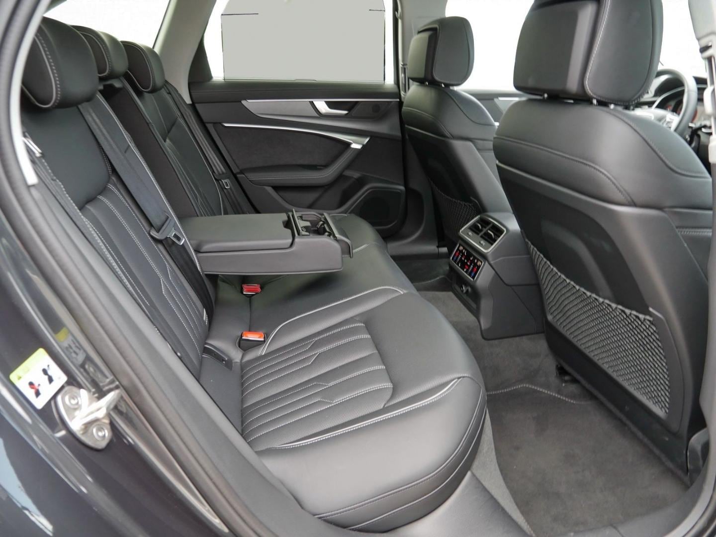 Bild über Audi A6 Avant advanced 40 TDI quattro S tronic - für weitere Informationen kontaktieren Sie den Audi Partner