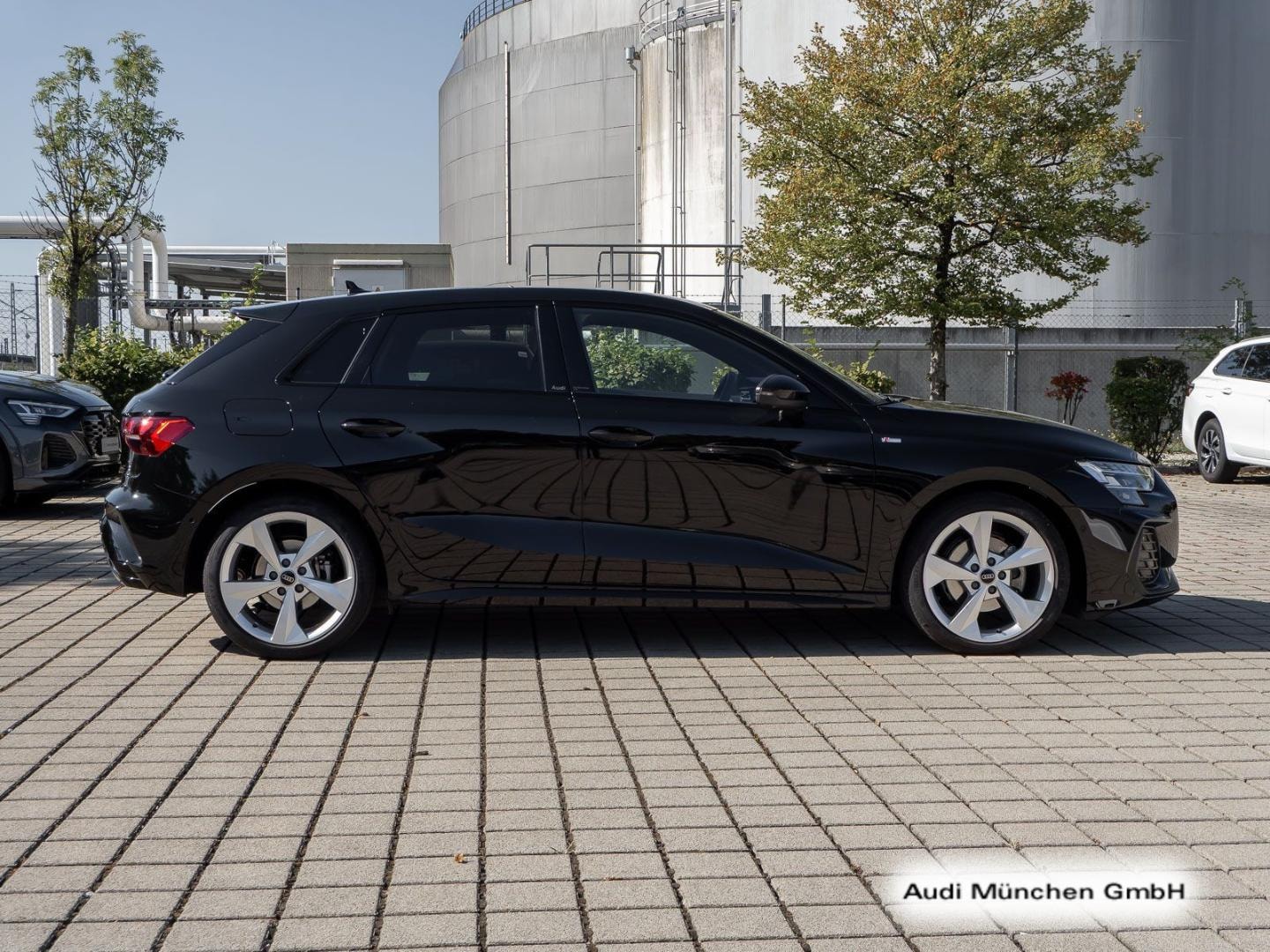 Bild über Audi A3 Sportback TFSI 110 kW S tronic - für weitere Informationen kontaktieren Sie den Audi Partner