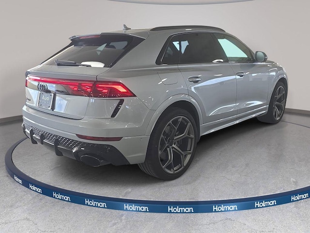 2026 Audi RS Q8 SUV performance