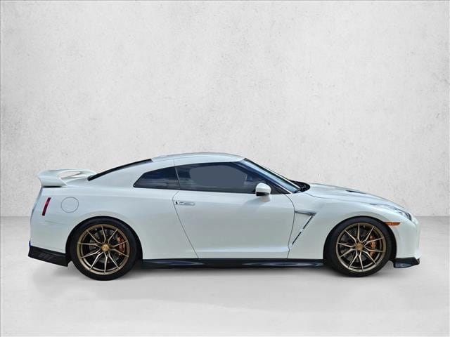 2021 Nissan GT-R