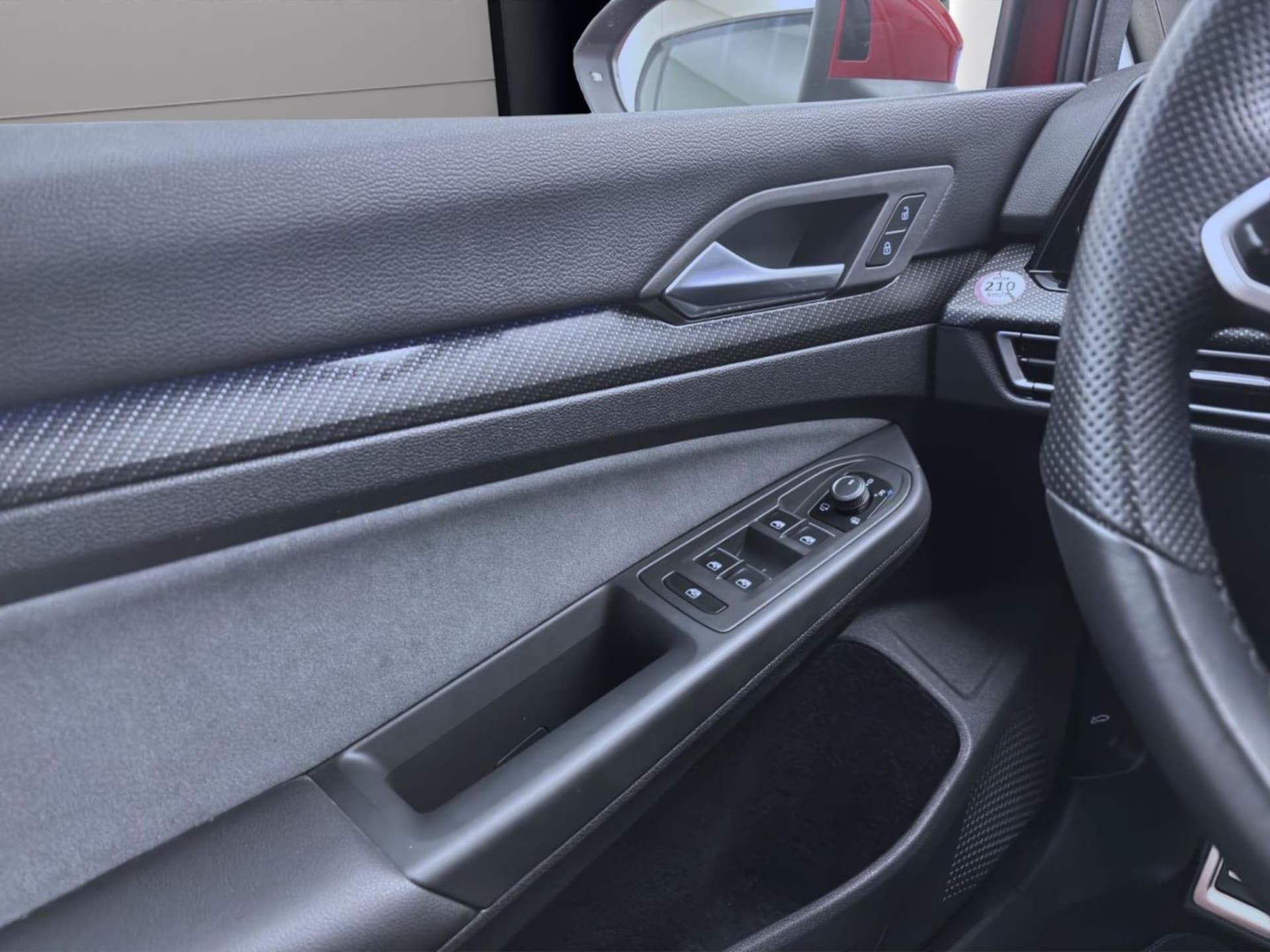 Volkswagen Golf R-Line