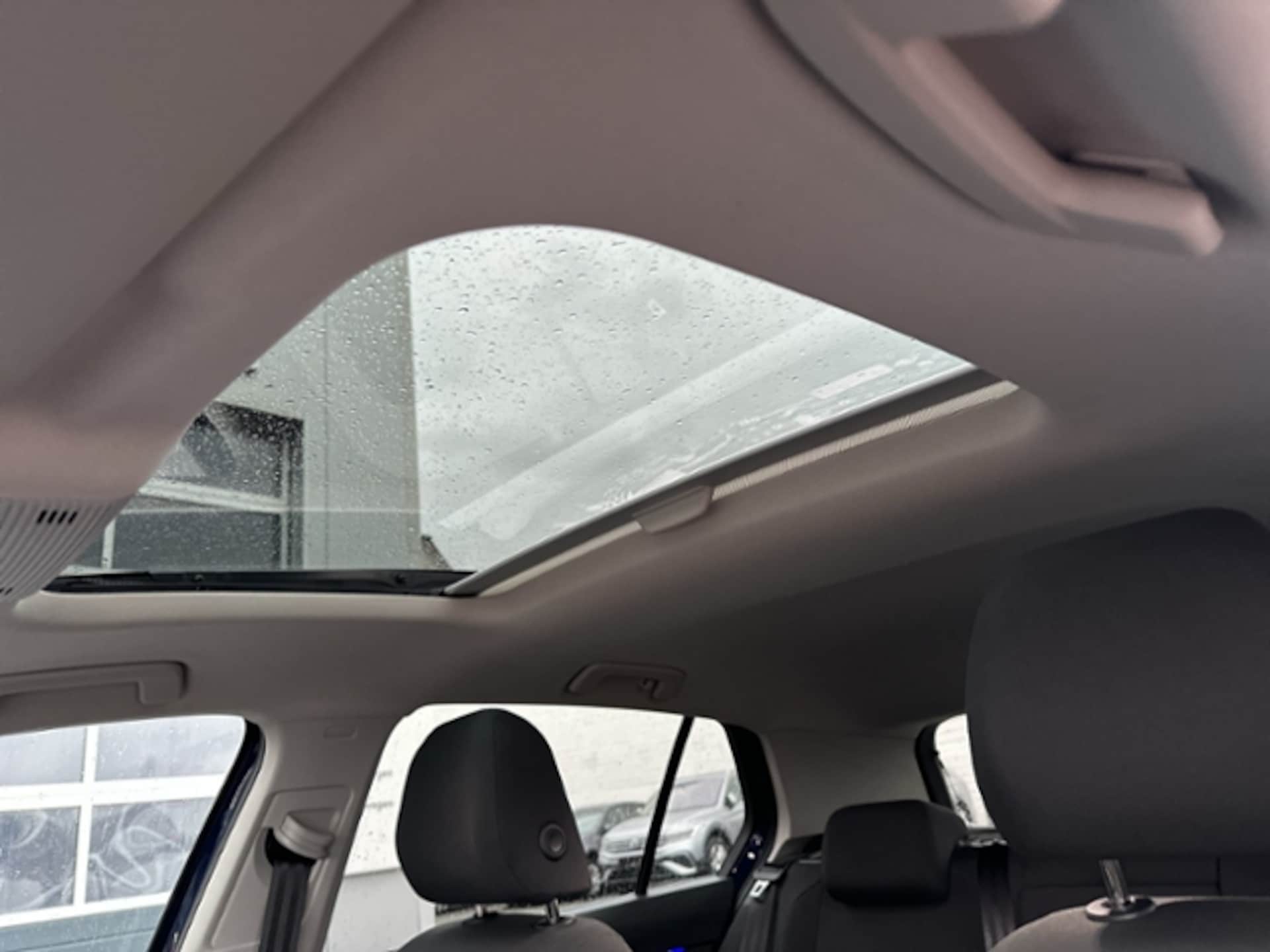 Volkswagen Golf Active