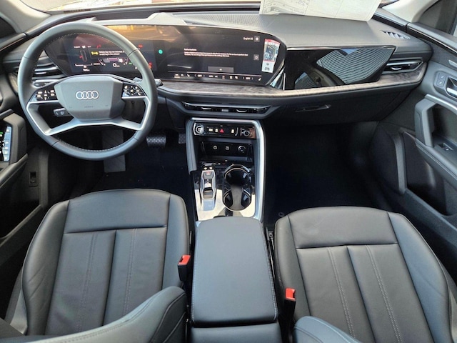 2025 Audi Q5 Premium Plus - Photo 13