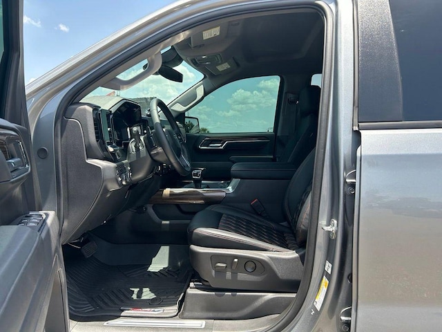 2025 Chevrolet Silverado 1500 LT Trail Boss - Photo 15