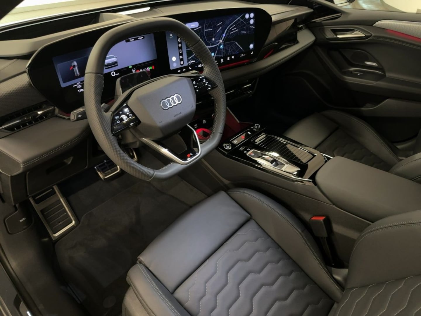 Bild über Audi A6 Avant e-tron S line business e-tron performance 270 kW - für weitere Informationen kontaktieren Sie den Audi Partner