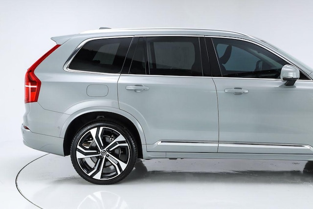 2025 Volvo XC90 Ultra - Photo 11