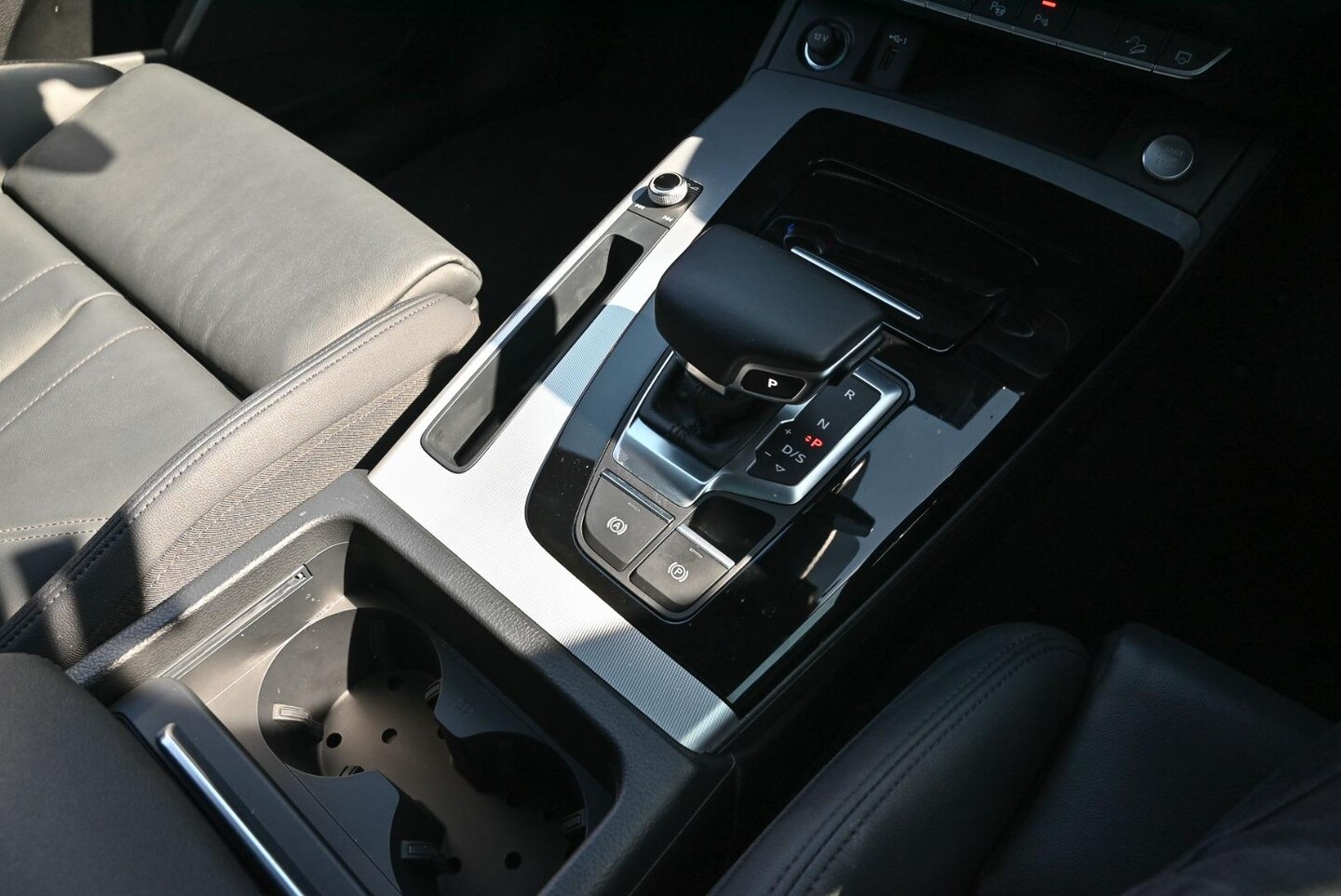 Image about Audi Q5 sport 40 TDI quattro S tronic