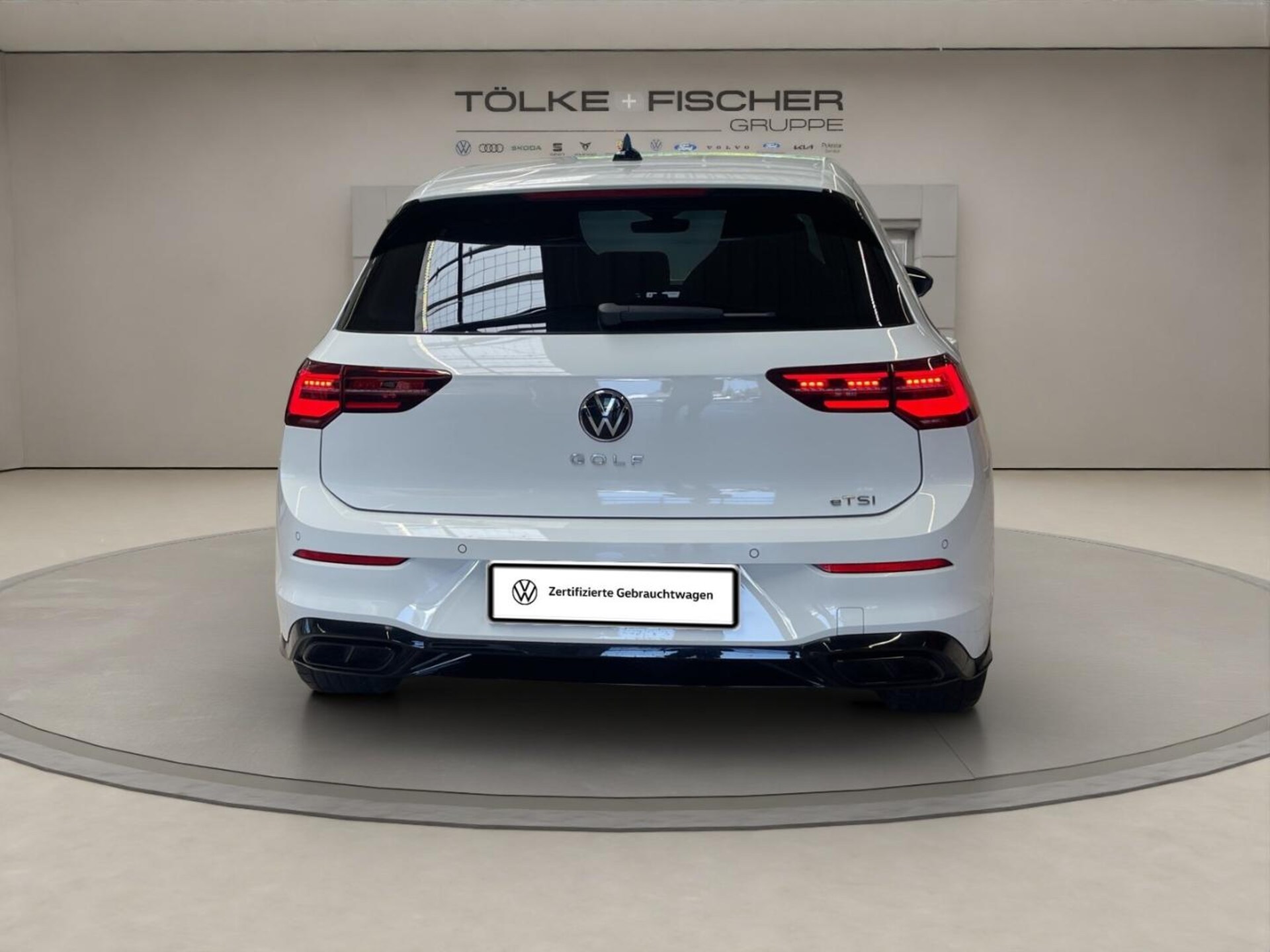 Volkswagen Golf R-Line