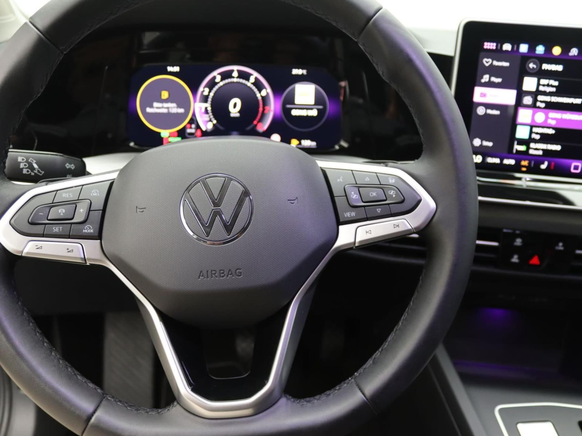 Volkswagen Golf Life