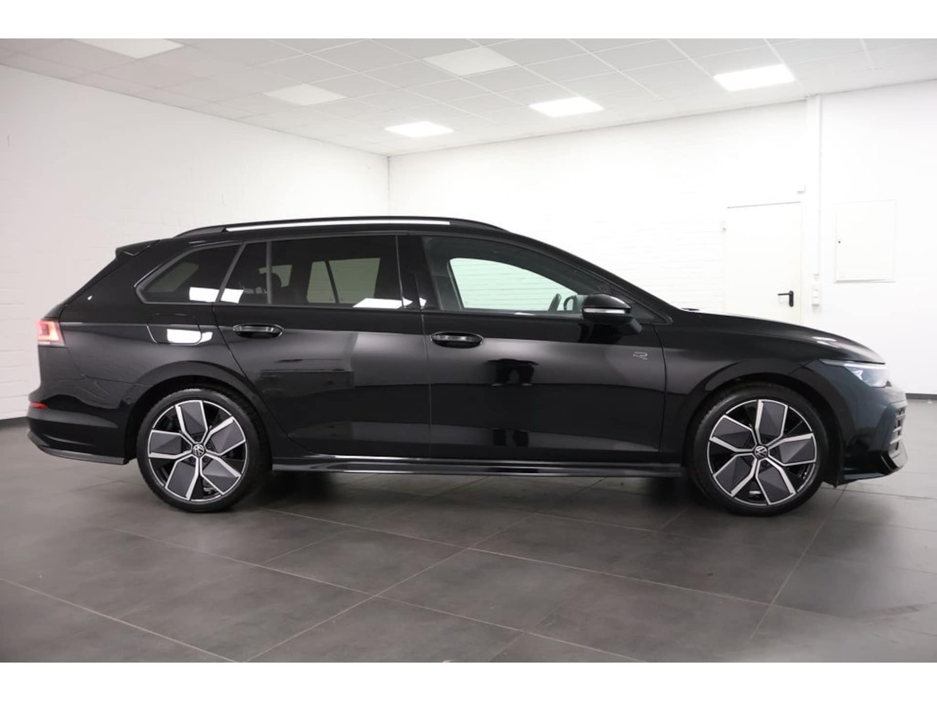 Volkswagen Golf Variant R-Line
