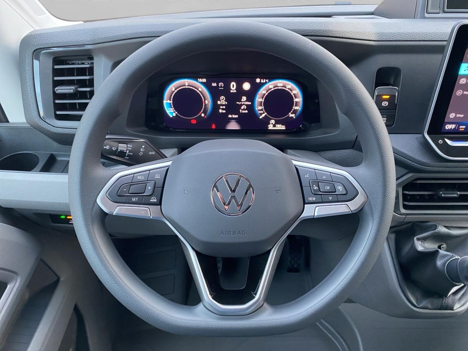 Volkswagen Crafter Kasten mittlerer Radstand – Bild 9