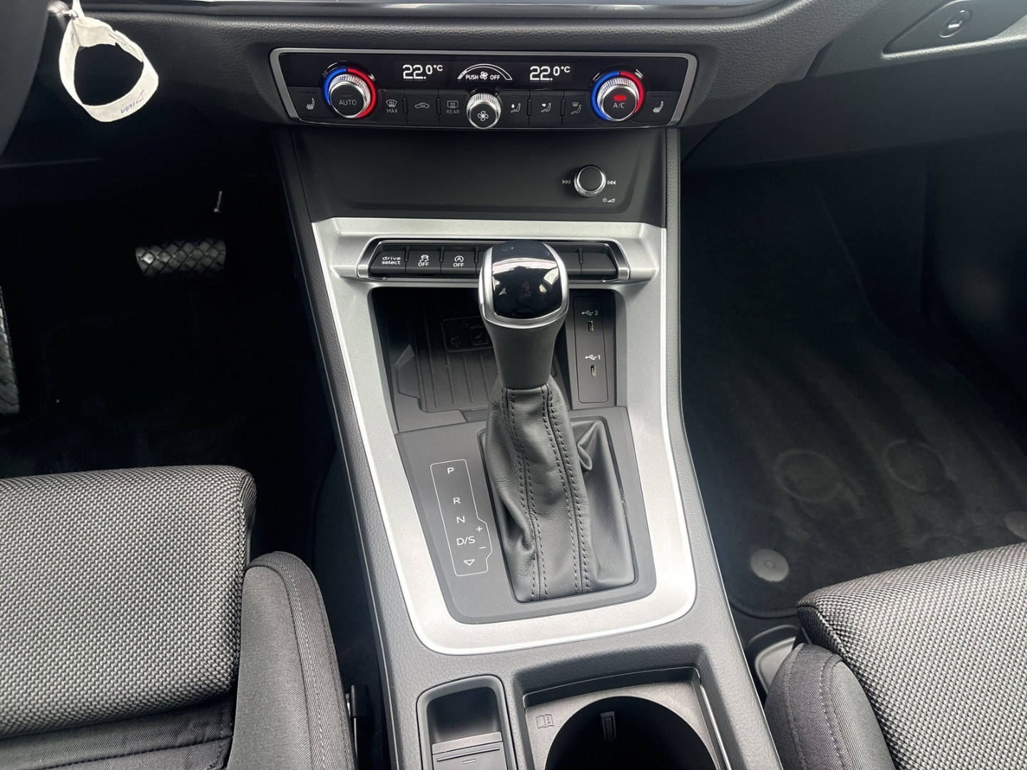 Bild über Audi Q3 Sportback S line 35 TFSI S tronic - für weitere Informationen kontaktieren Sie den Audi Partner