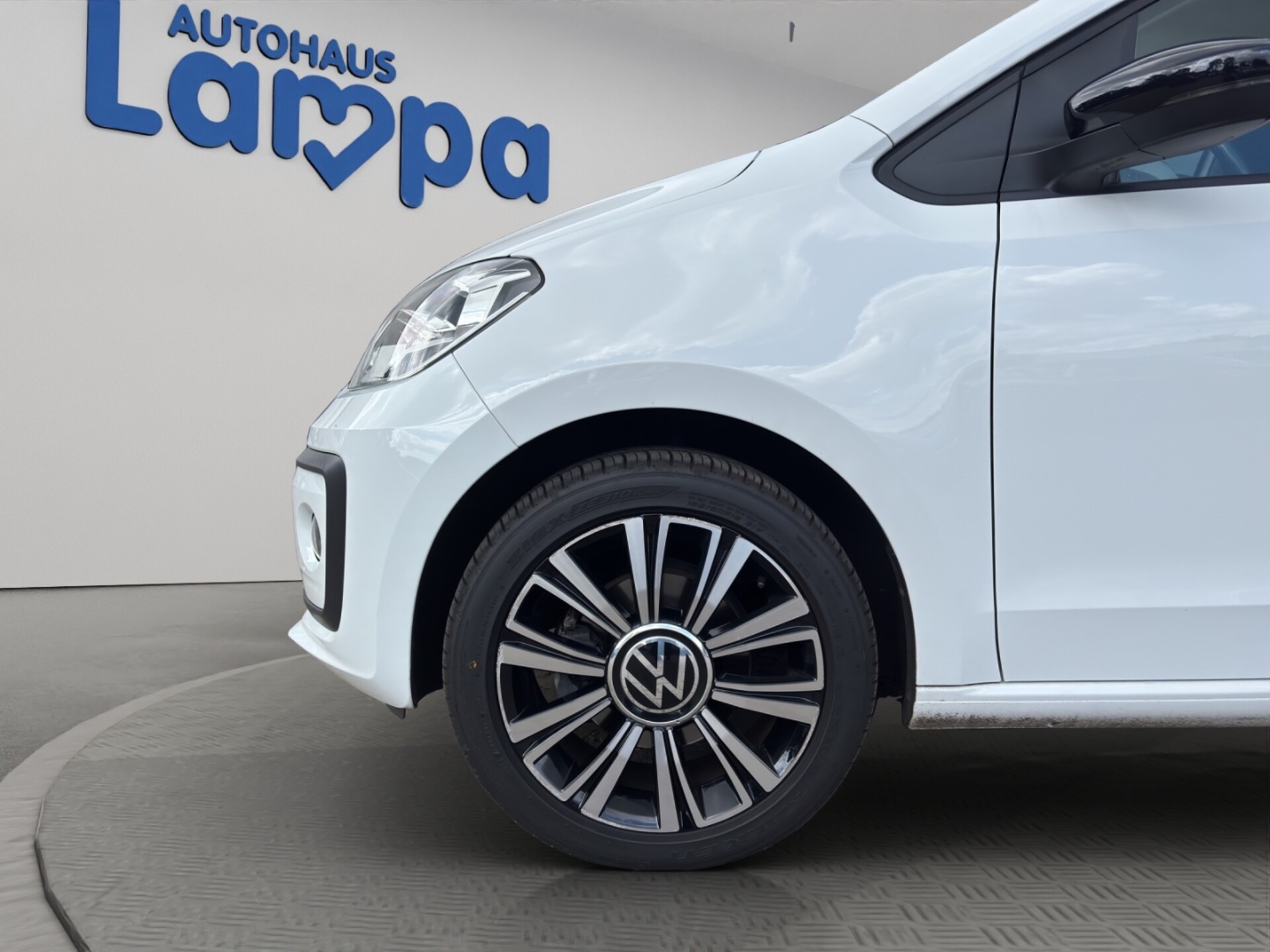 Volkswagen up! ACTIVE
