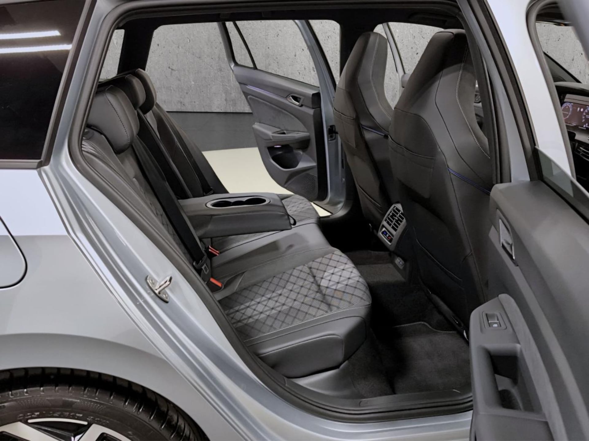 Volkswagen Golf Variant R-Line