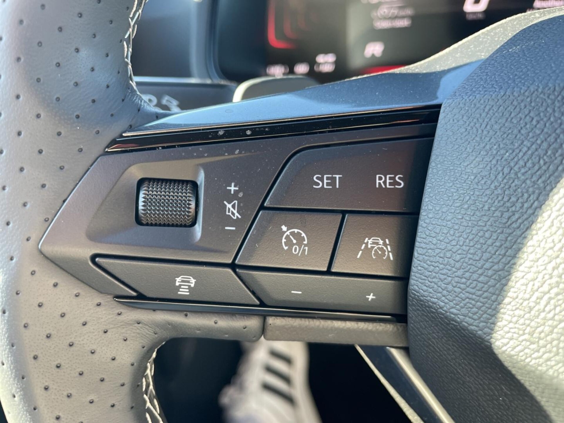 SEAT Arona FR