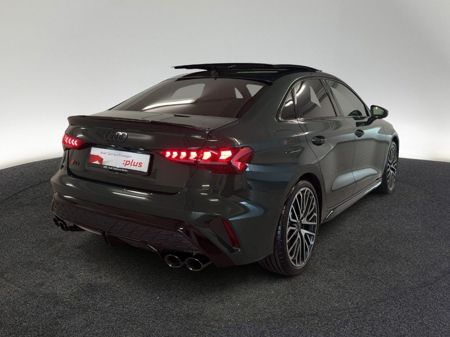 Bild über Audi S3 Limousine TFSI quattro S tronic - für weitere Informationen kontaktieren Sie den Audi Partner