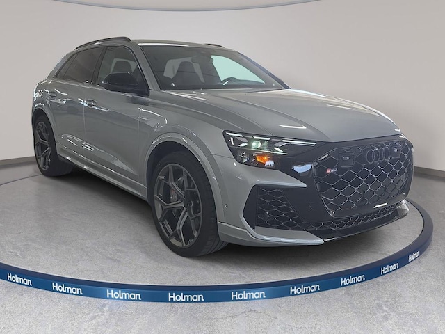 2026 Audi RS Q8 SUV performance
