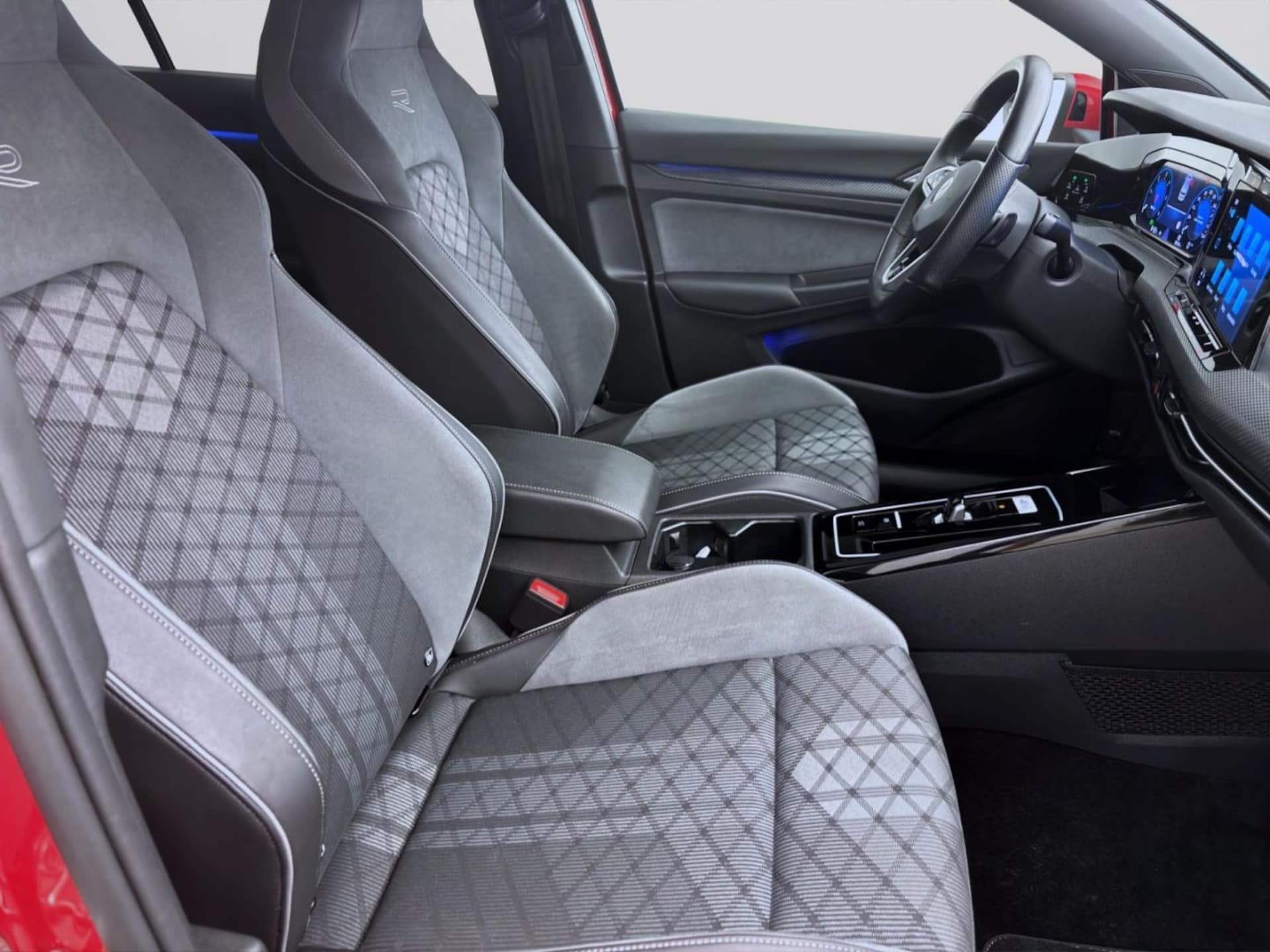 Volkswagen Golf R-Line