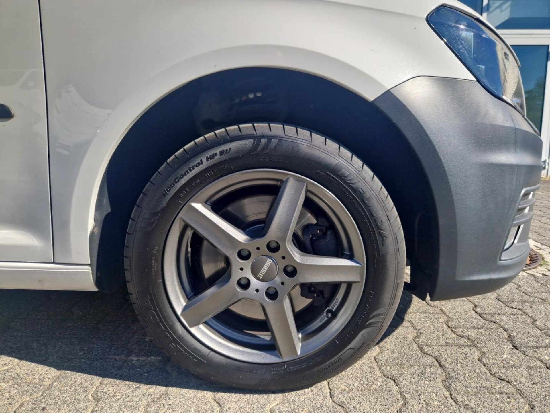 Volkswagen Caddy Kombi Basis-Modell