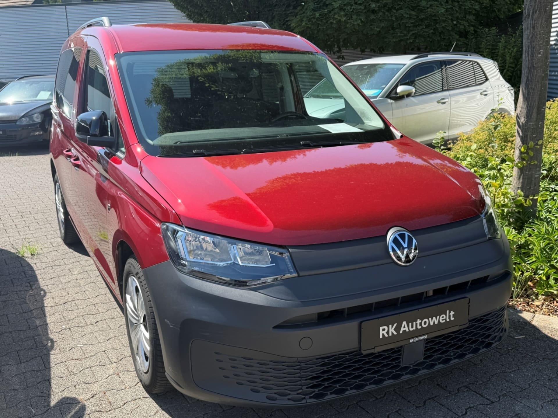 Volkswagen Caddy Basis-Modell