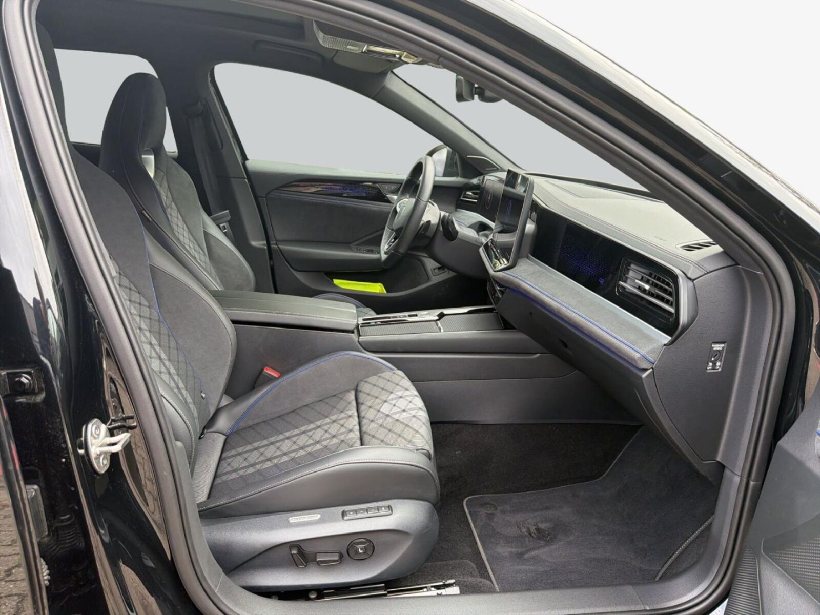 Volkswagen Passat – Bild 12