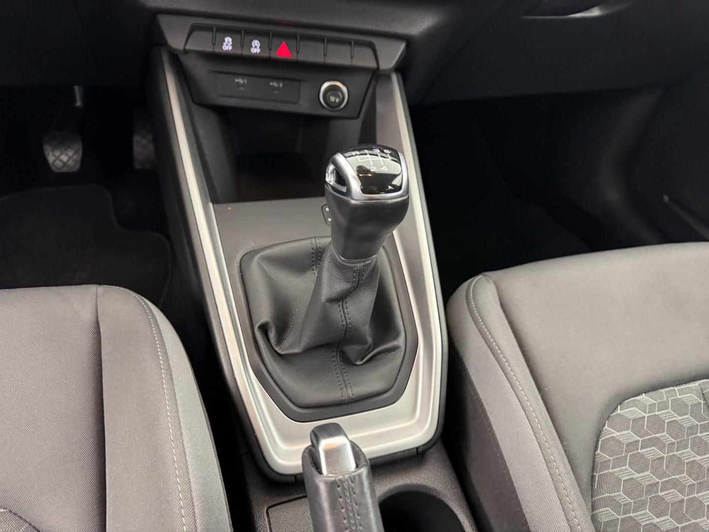 Image about Audi A1 Sportback Advanced 25 TFSI 70 kW (95 ch) 5 vitesses