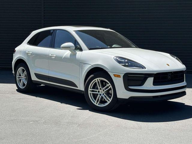 2026 Porsche Macan - Photo 7