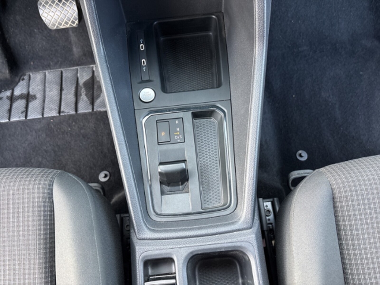 Volkswagen Caddy Maxi Cargo – Bild 10