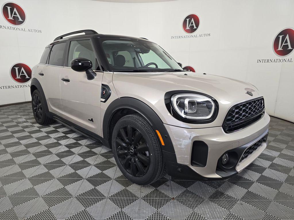 2023 MINI Countryman S ALL4's photo