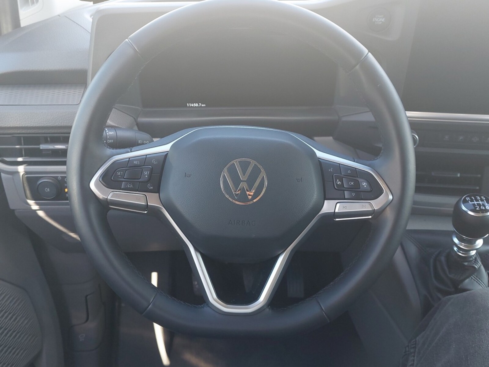 Volkswagen Transporter Kasten langer Radstand – Bild 10