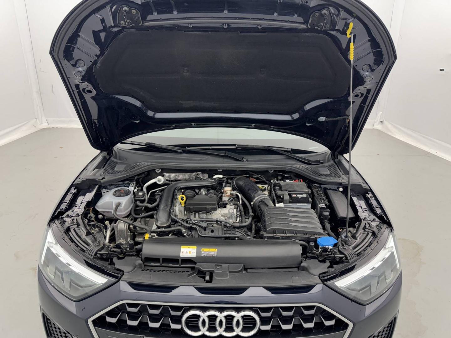 Image about Audi A1 Sportback Advanced 25 TFSI 70 kW (95 ch) 5 vitesses