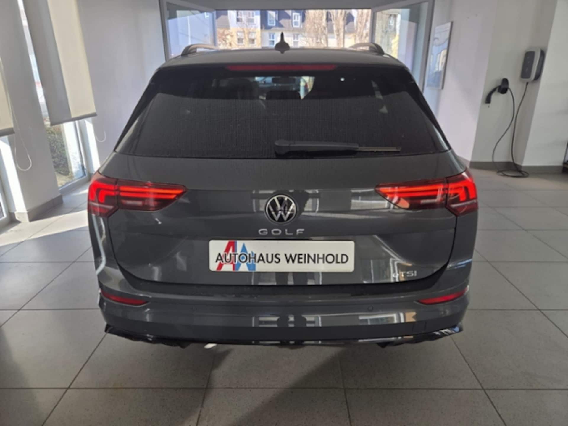 Volkswagen Golf Variant R-Line